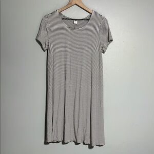 Old Navy Black and White Striped Jersey Swing Dress Size M Short Sleeve Casual